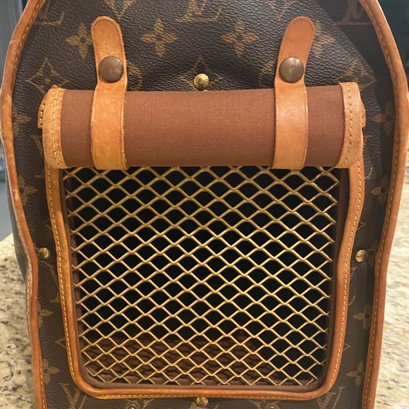 Louis Vuitton Dog Carrier - Picture 5 of 8
